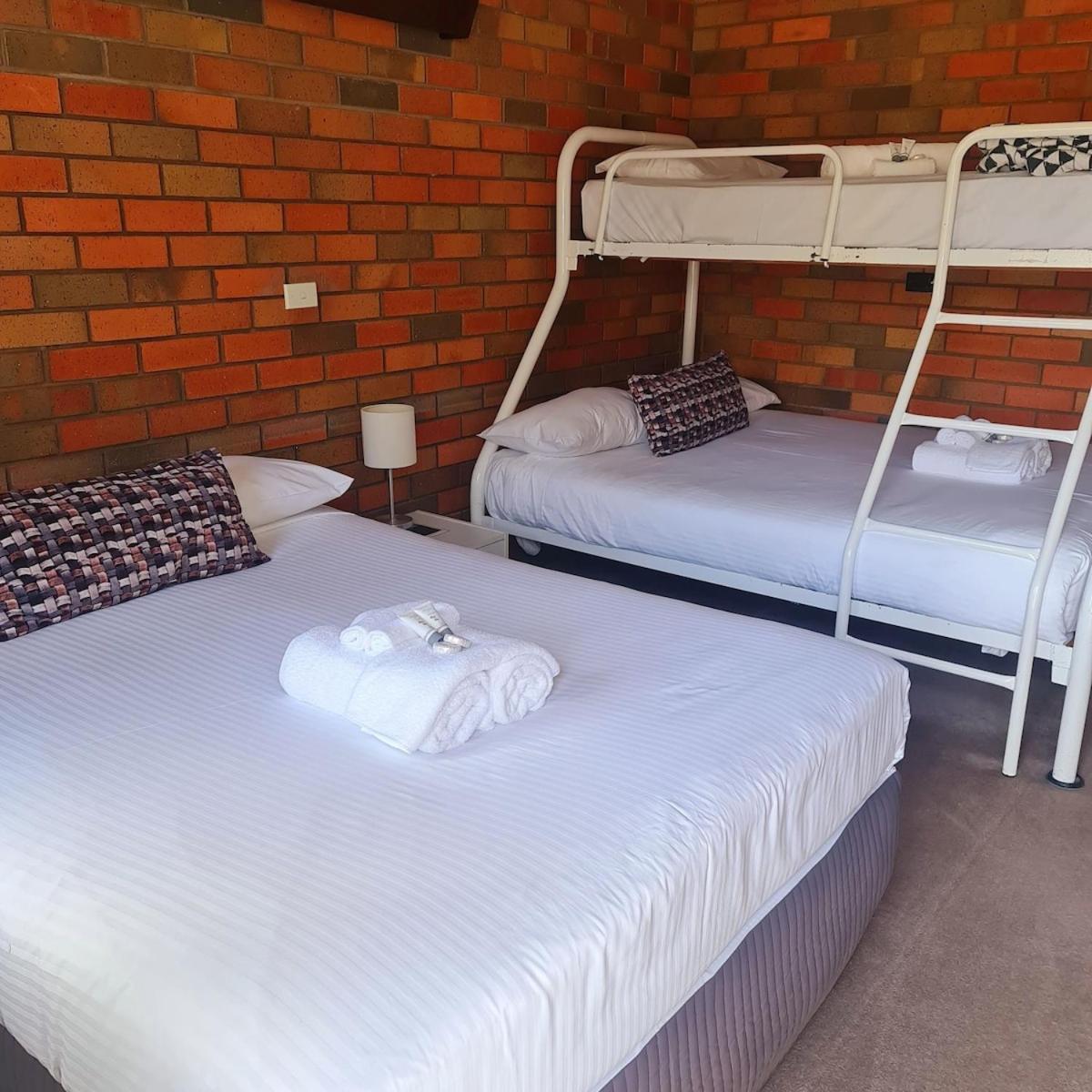 Wilsons Promontory Motel Фостер Экстерьер фото